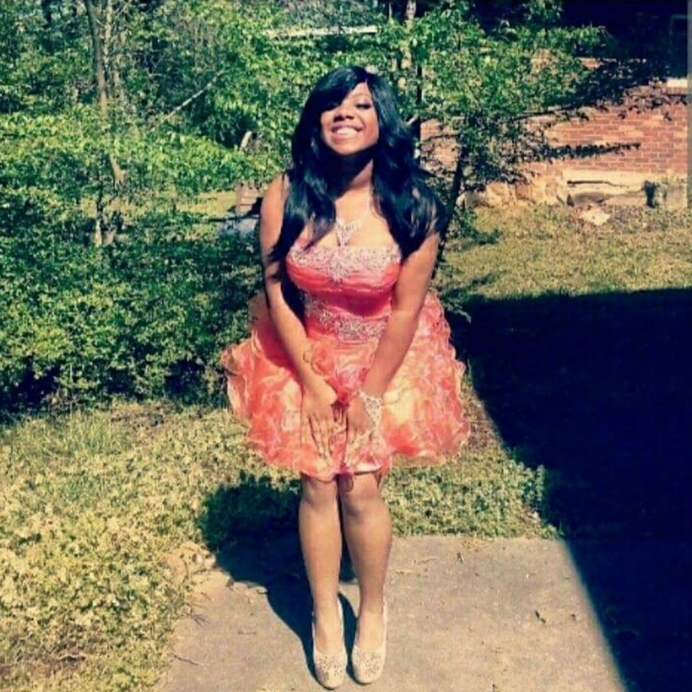 Prom/Party Dress - Picture 2 of 4