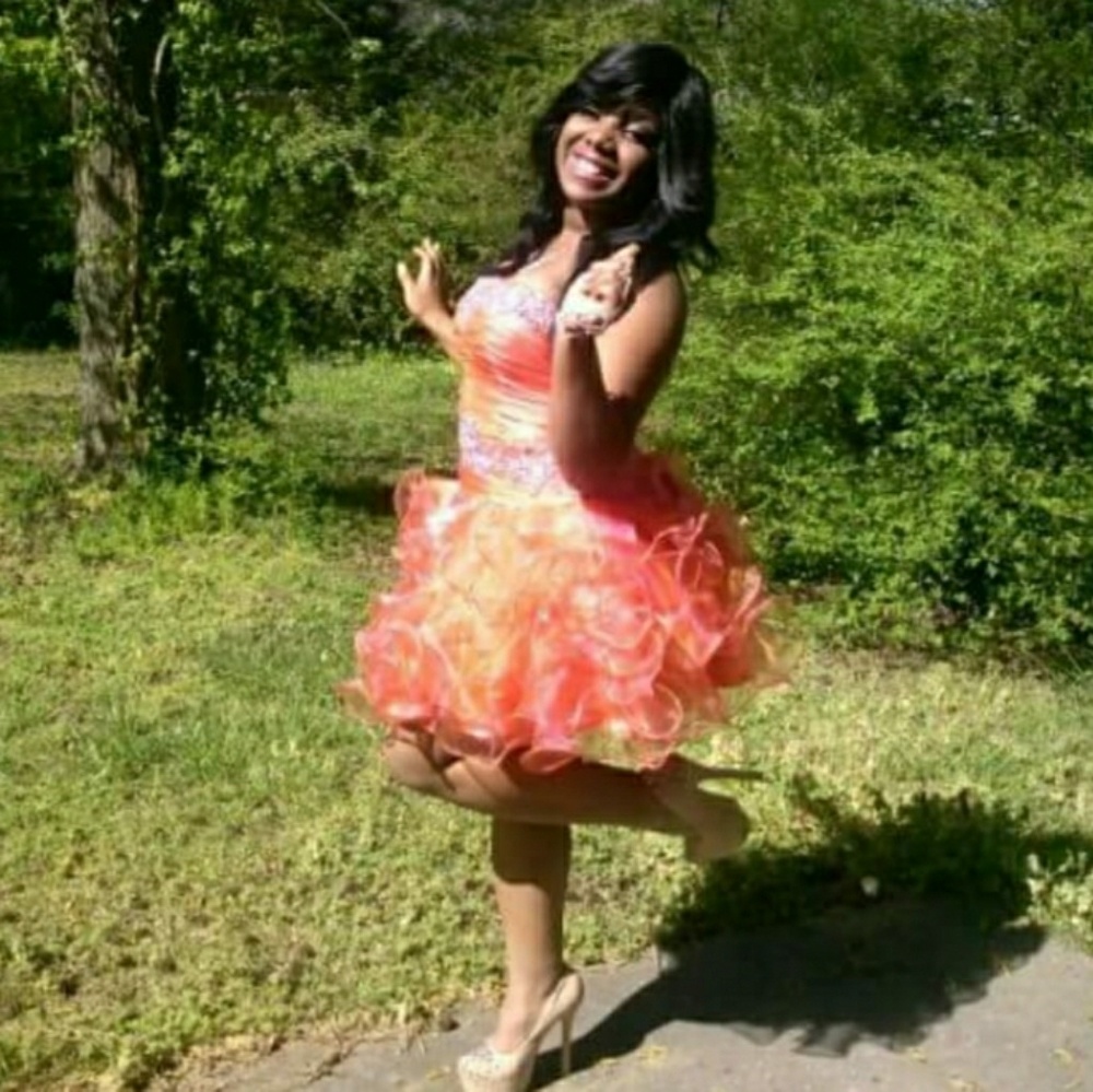 Prom/Party Dress - Picture 3 of 4