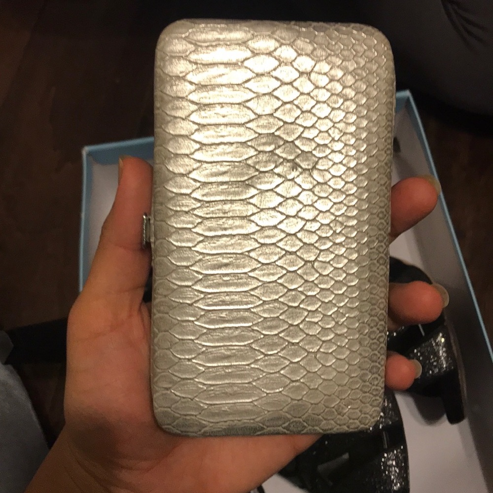 iPhone 6 clutch case