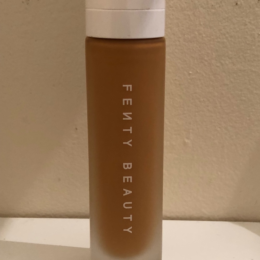 Fenty Beauty Pro-Filter Foundation