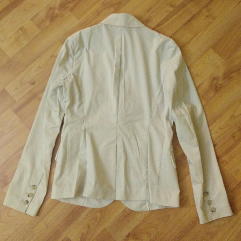 Jacket - Picture 2 of 3