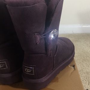 SOLD!!!UGG Bailey Bling