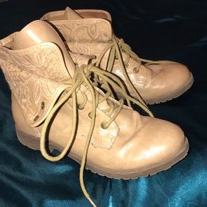 Tan laced combat boots