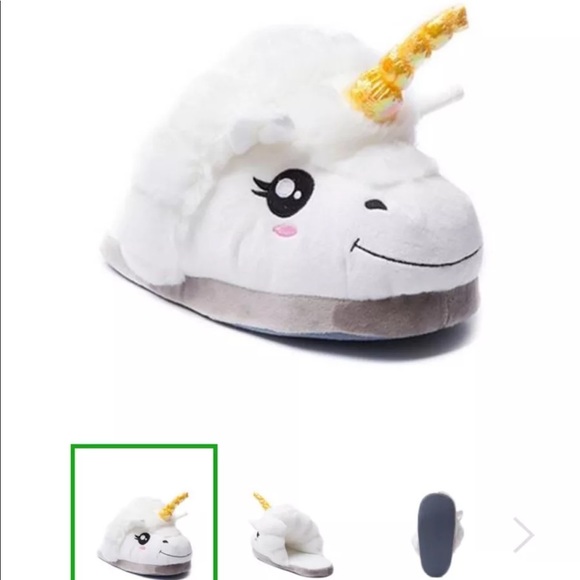 NEW UNICORN SLIPPERS FLUFFY AND WHITE WITH GRAY - Picture 1 of 1