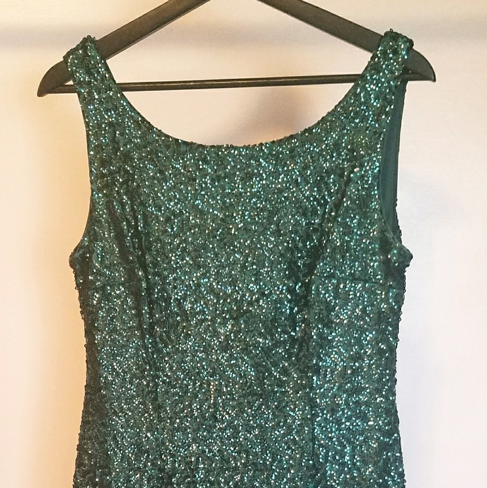 Dress - Picture 2 of 4