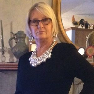 Meet your Posher, Edna