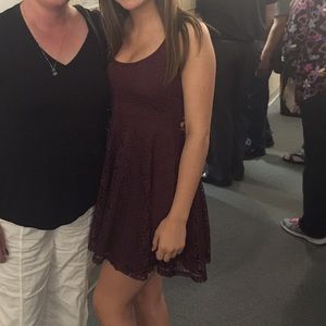 maroon short simple dress