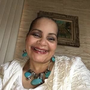 Meet your Posher, Mitzi