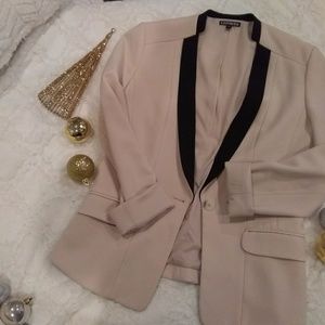 Express pale pink blazer