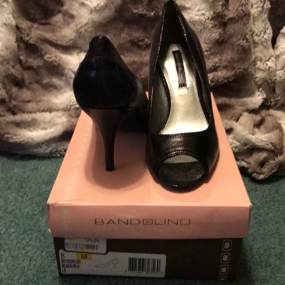 Bandolino black peep toe heels. Size 8