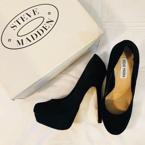 Steve Madden Bevv Black Suede Pumps