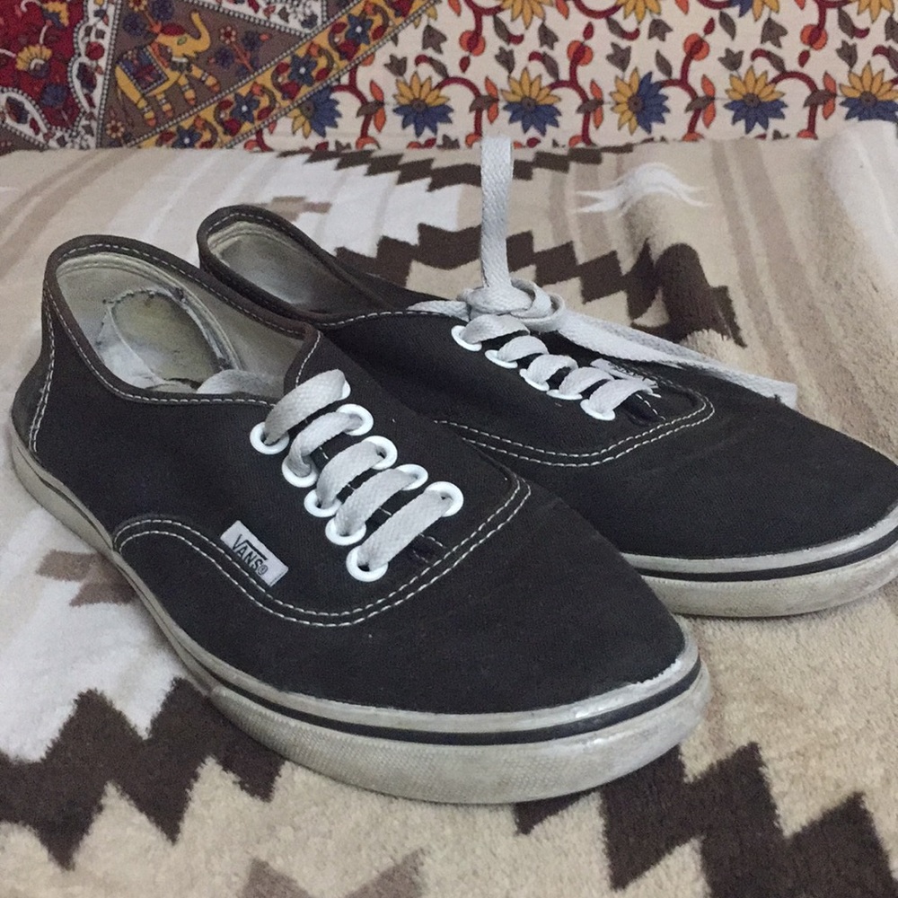 Black & white vans