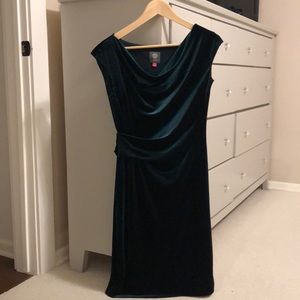Vince Camuto formal velvet green dress 👗