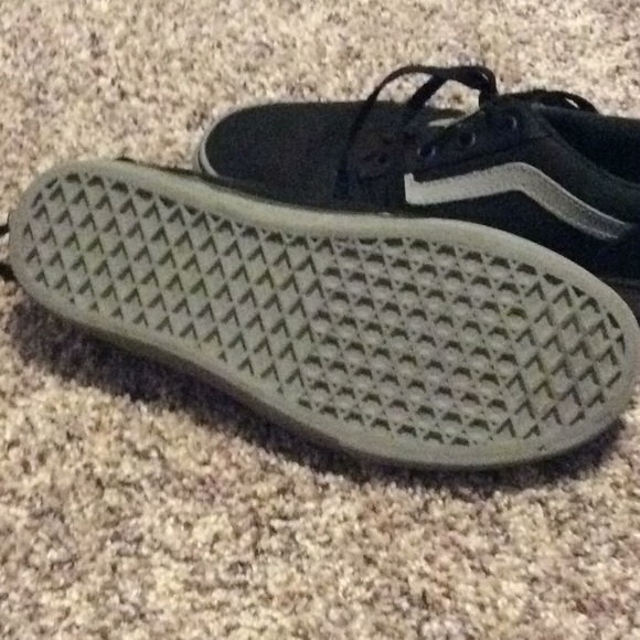 Vans - Picture 2 of 3