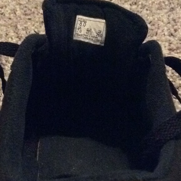 Vans - Picture 3 of 3