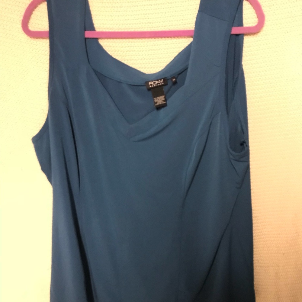 Roam designs tank