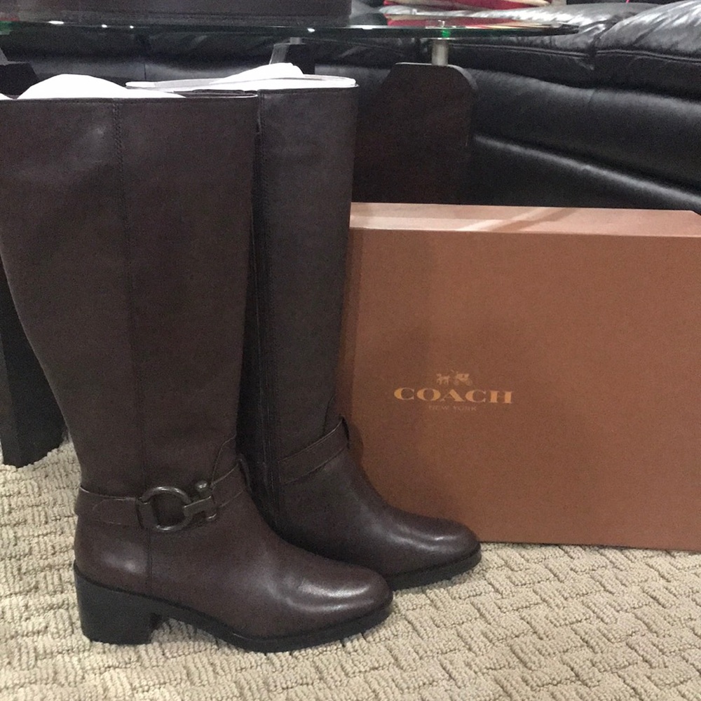 Coach women’s boots 7.5 brown