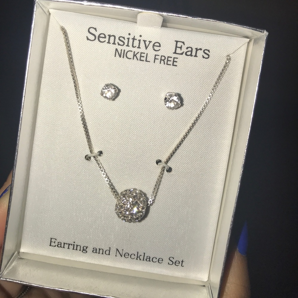 Silver earrings and necklace