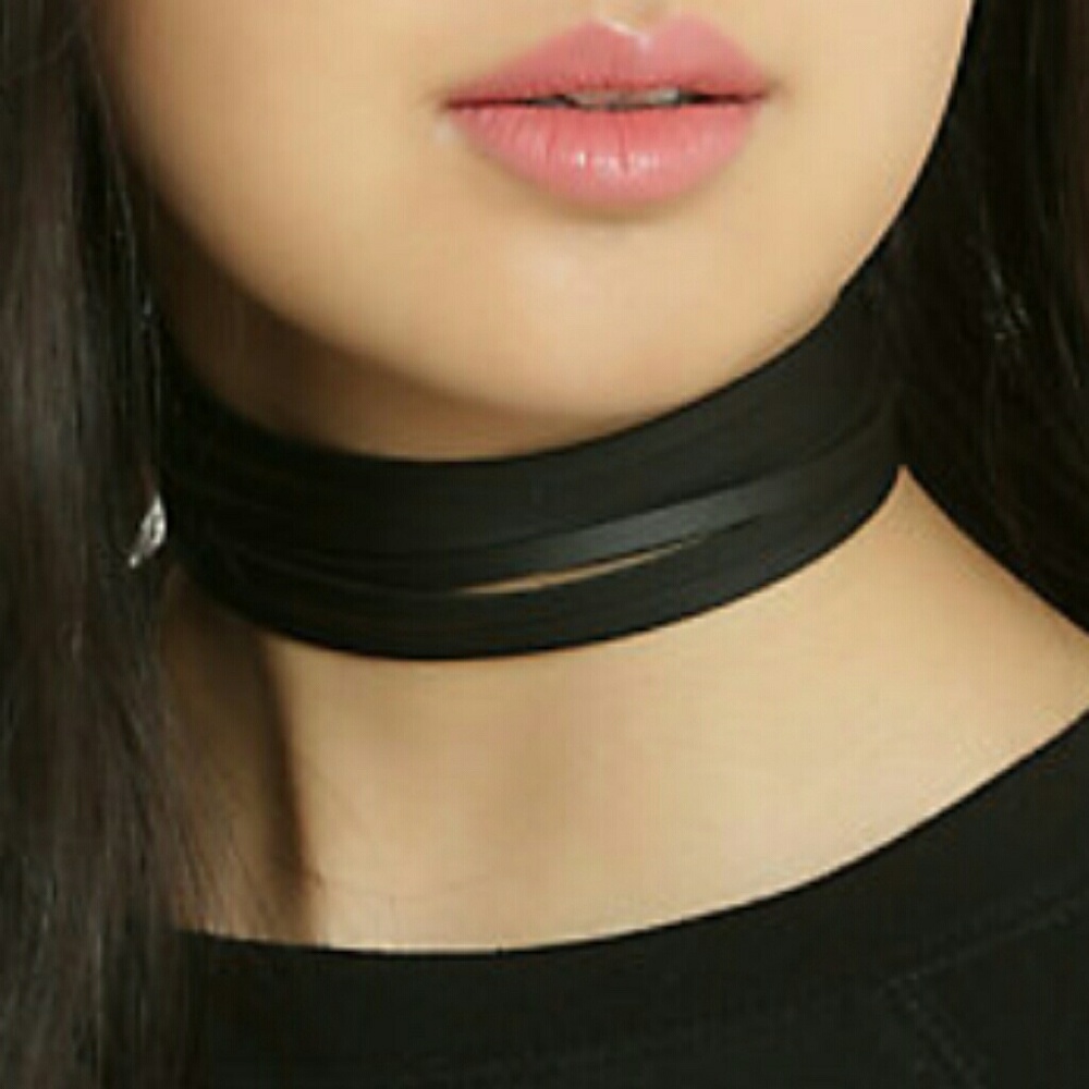 Suede 6-Strap Choker Necklace