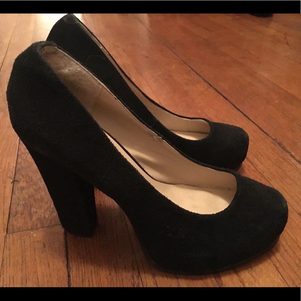 Carlos Santana Black Suede Platform Heels Size 8