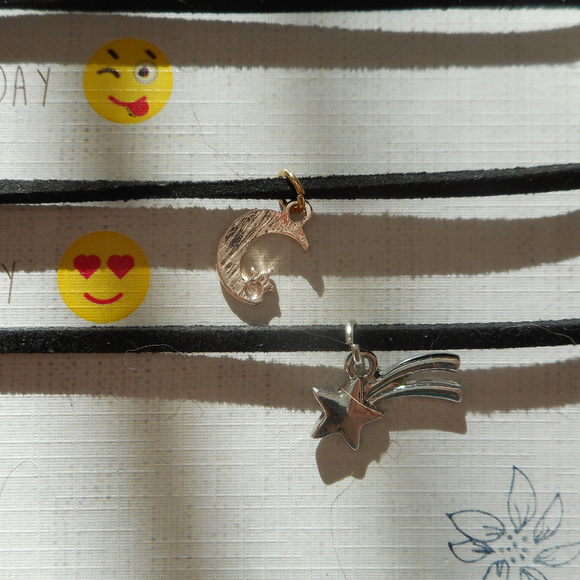 NWT-Mudd 5 pack of chokers - Picture 2 of 7