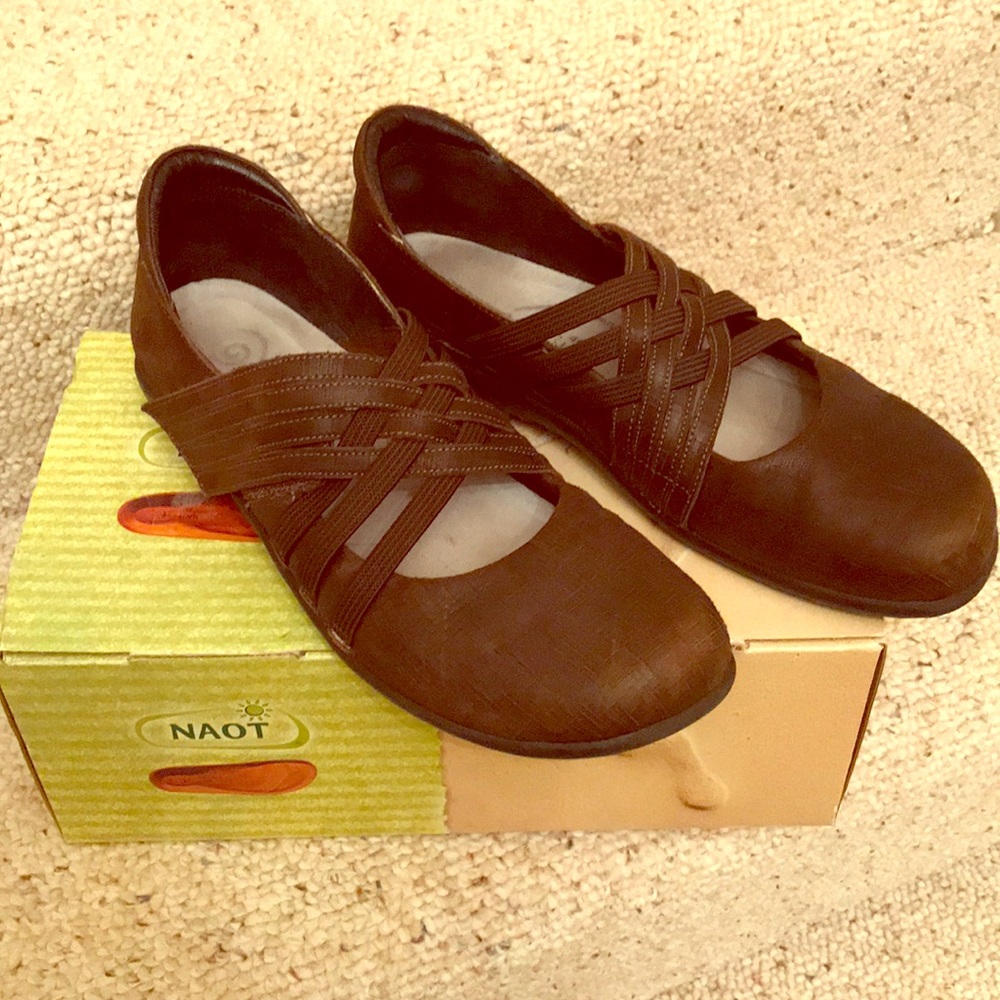 NAOT Leather shoes