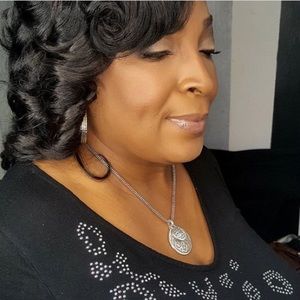 Meet your Posher, Roxanne