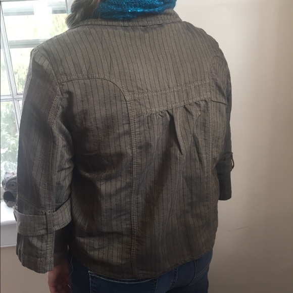 Mrs. Pepper light over jacket - Picture 7 of 7