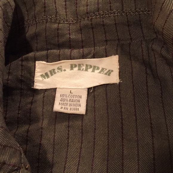 Mrs. Pepper light over jacket - Picture 2 of 7