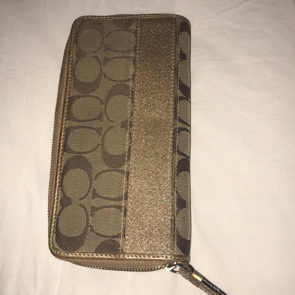 Coach Wallet - Picture 5 of 5