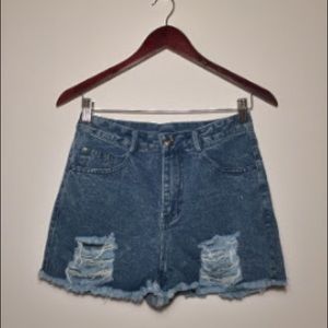 High waisted distressed cut off shorts size small