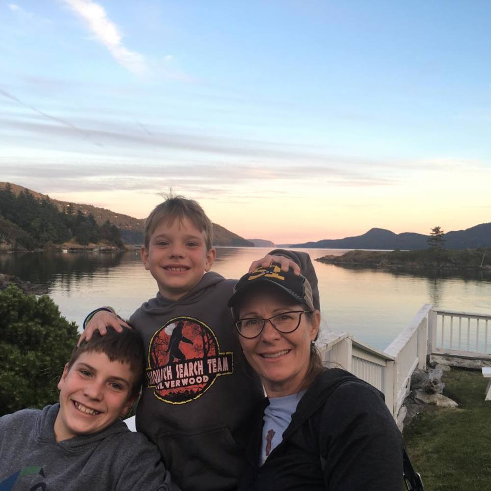 Meet your Posher, Ray