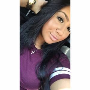 Meet your Posher, Daniela