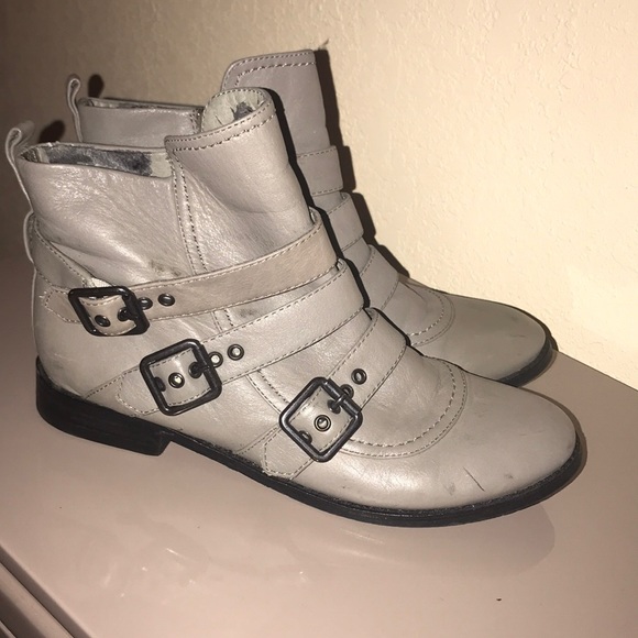 ALDO Booties - Picture 2 of 3