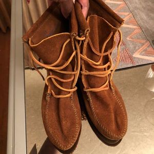 Minnetonka moccasin booties