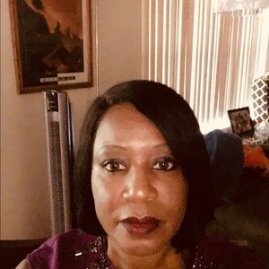 Meet your Posher, Beverly