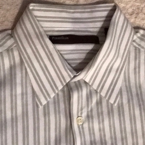 Perry Ellis Striped Long Sleeve Dress Shirt - Picture 2 of 4