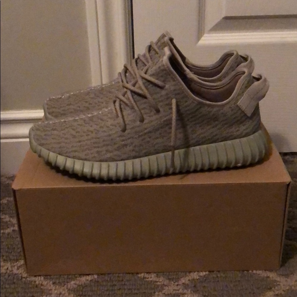 UA yeezy 350 moonrocks