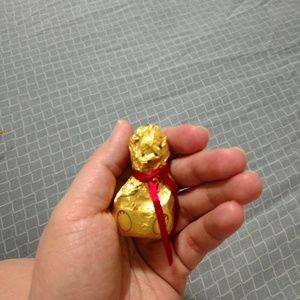 Meet your Posher, Cher