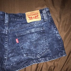 Levi’s shorts