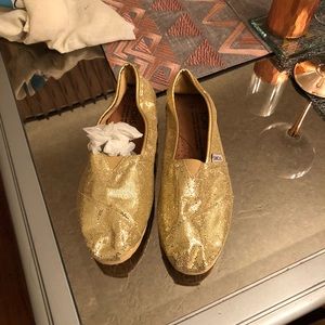 Gold glitter Toms
