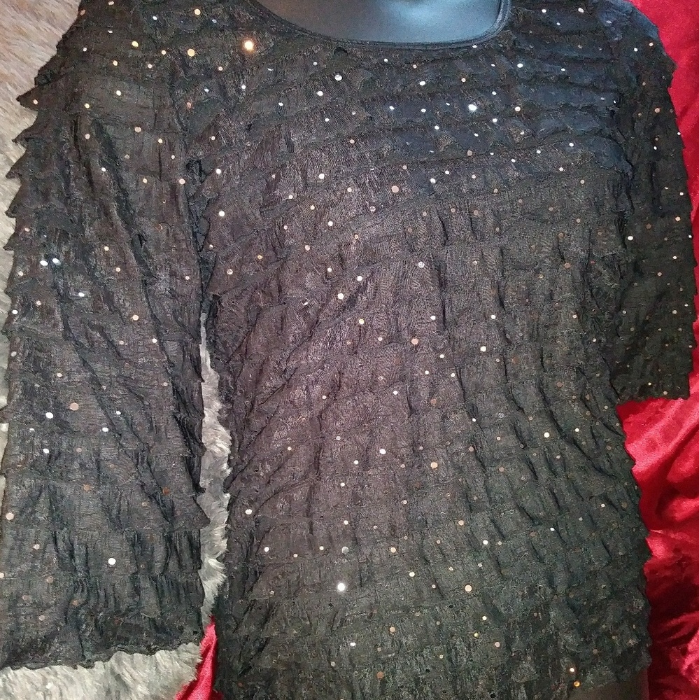💎Gorgeous Sparkly Layered Top💎