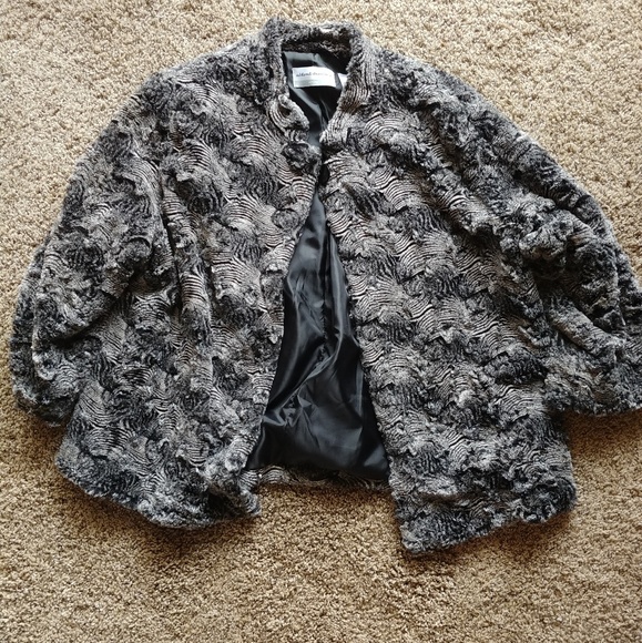 Alfred Dunner Jackets & Blazers - Alfred Dunner gray faux fur coat