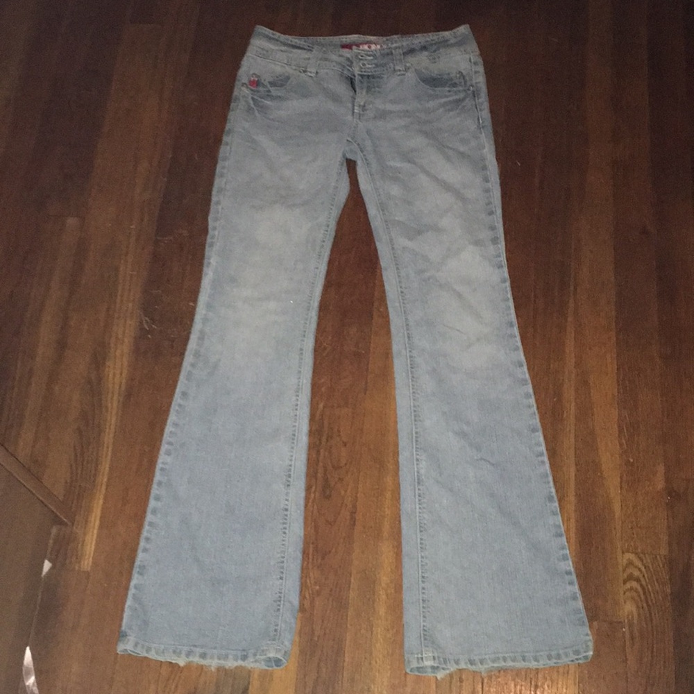 BONGO Flare Light Wash Jeans