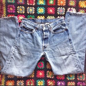 REPOSH!😭killer vintage Levi’s mom/boyfriend Jeans