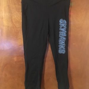 Calf cut black leggings