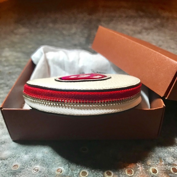 SOLD: Coach Limited Edition Lips Coin Purse - Picture 3 of 6