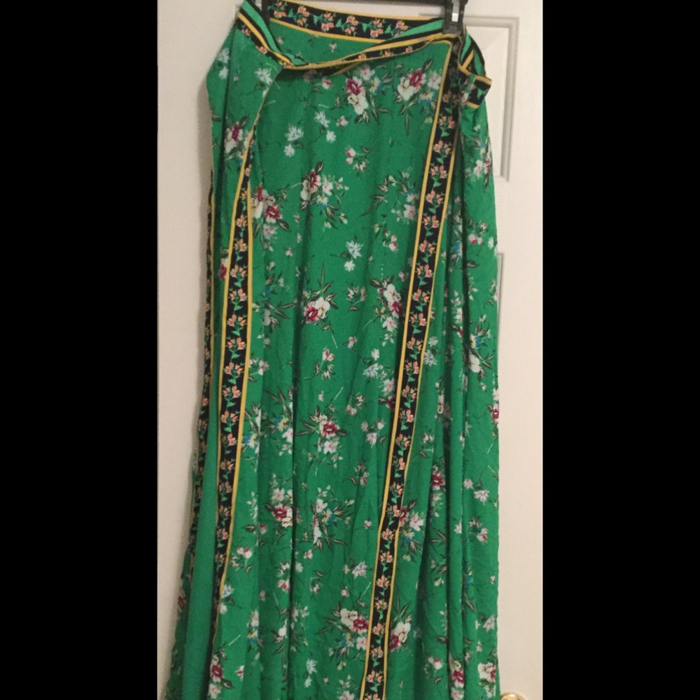 NWOT Floral Green Wrap Dress NY &Co.