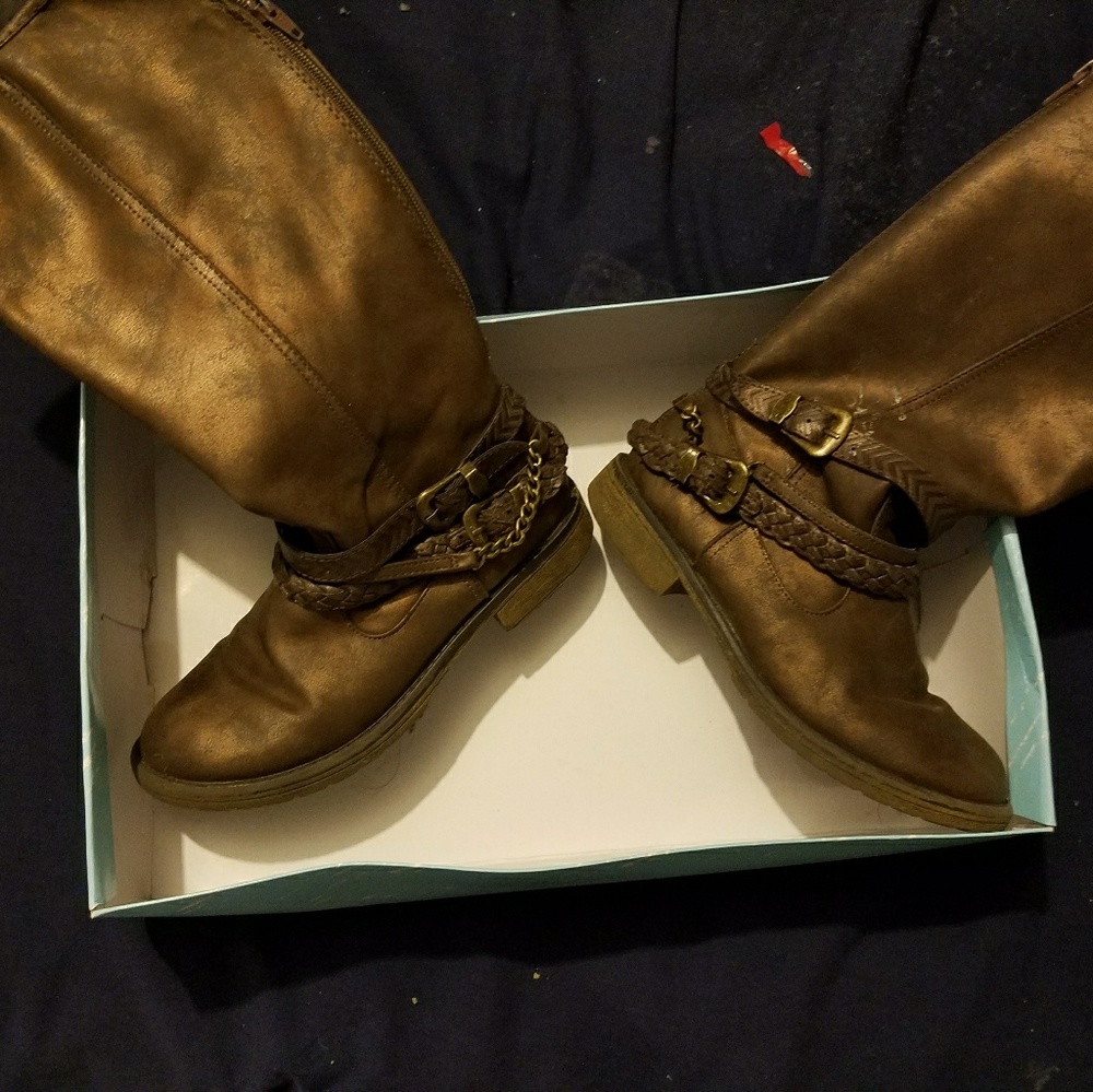 Kids riding boots
