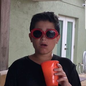 Meet your Posher, Antonio